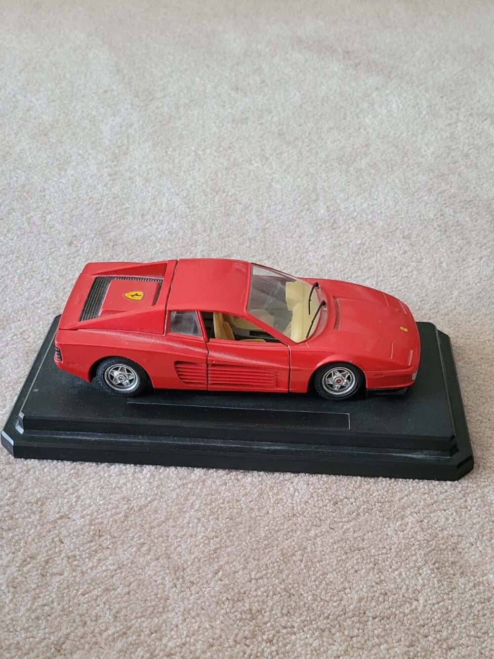 Bburago Ferrari Terstarossa 1984 1:24 Vintage 80s Burago Made in Italy